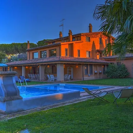 Villa Montepietraia E San Martino 18, Emma